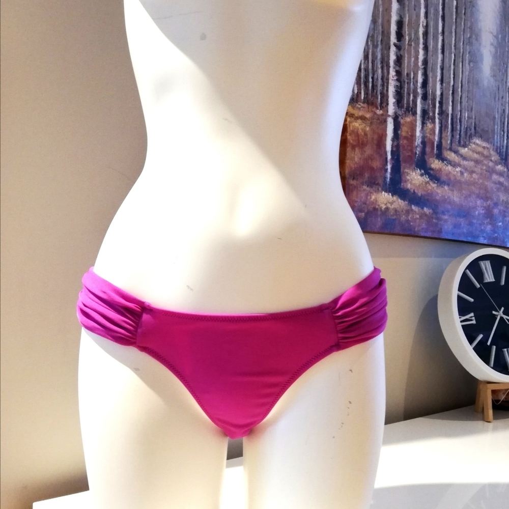 Victoria's Secret swimming bikini